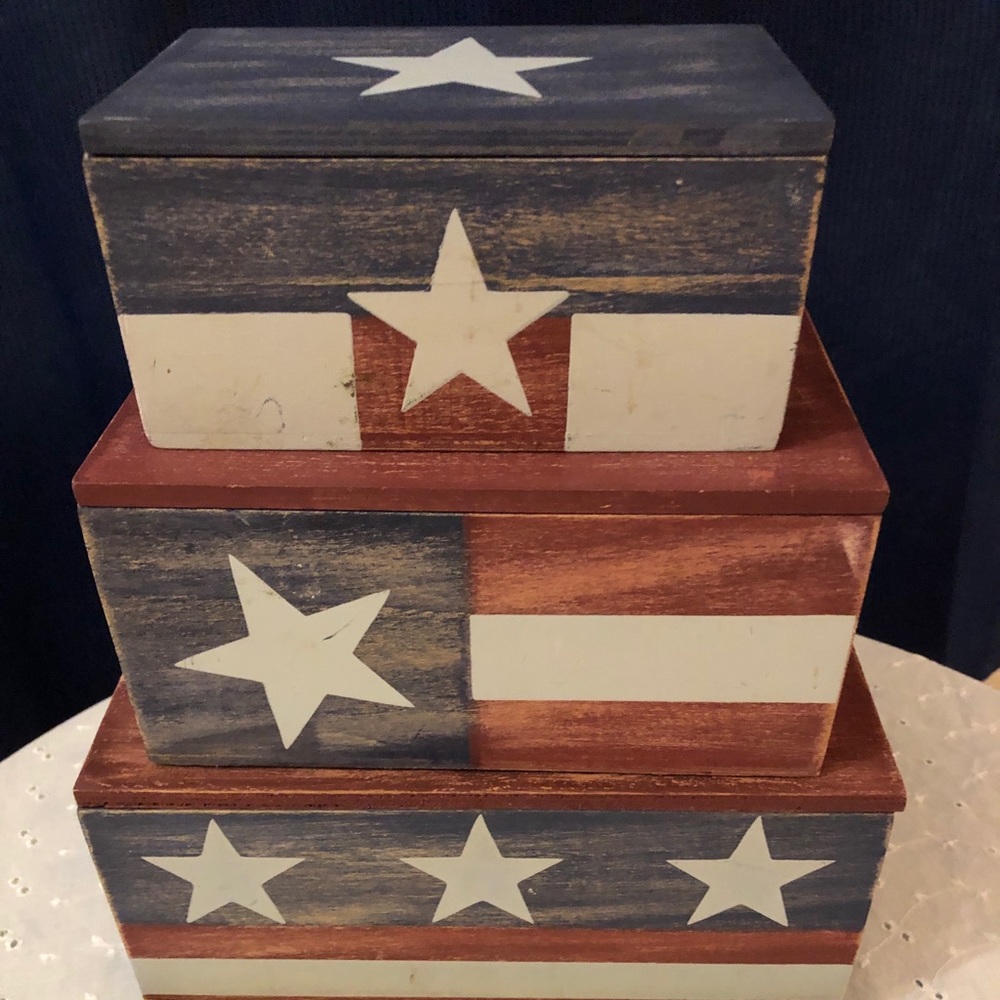 Vintage Americana Patriotic Wooden Boxes - Picture 2 of 16